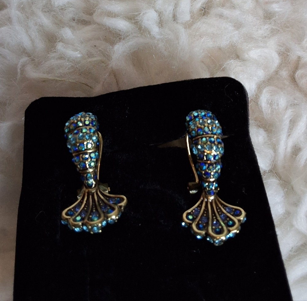 Heidi Daus Lobster Tails Crystal Statement Blue Crystal Pirerced Earrings NIB - Picture 7 of 10